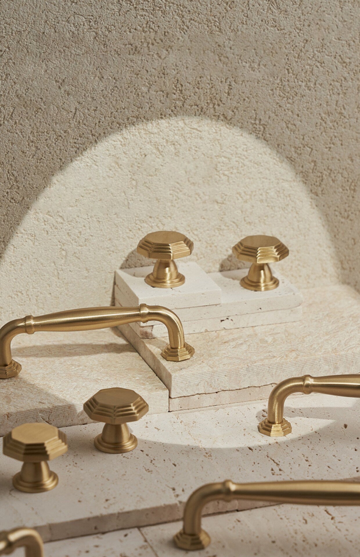 Unique solid brass Cabinet Handles Pull Drawer Handles Pull Modern Brass Drawer Pulls Knobs Handles Wardrobe Knobs handle Furniture Hardware