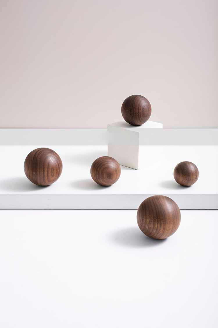 Solid wood Ball Round Drawer pulls, Dresser Knobs Handles, Cabinet Pulls Knobs, wardrobe handle pull, Kitchen pull knob, Furniture hardware