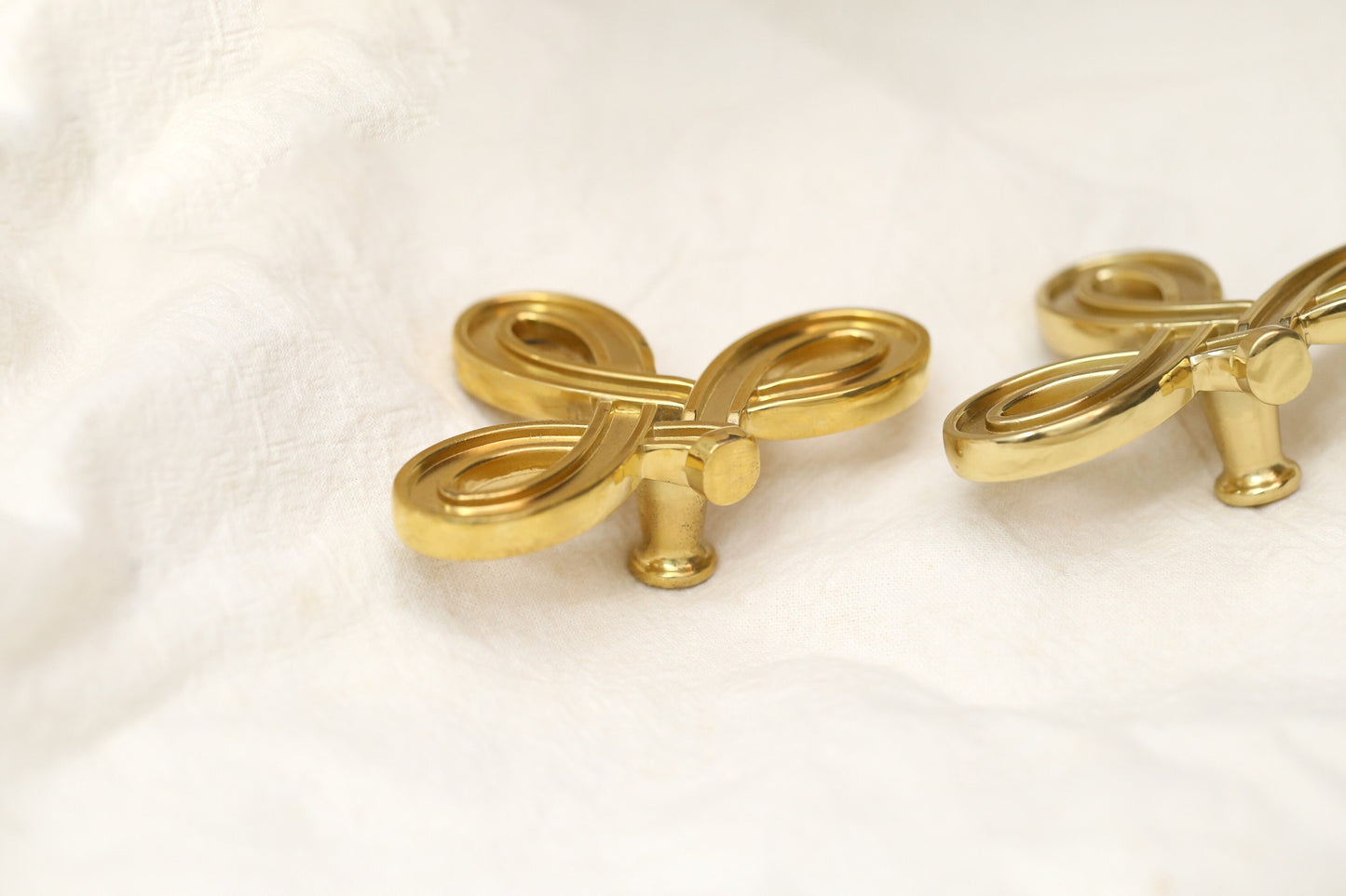 2PCS heart handle cabinet Knobs pull, art deco Furniture knobs, diy animal drawer pulls fish knob Wardrobe Handle Knobs, furniture hardware