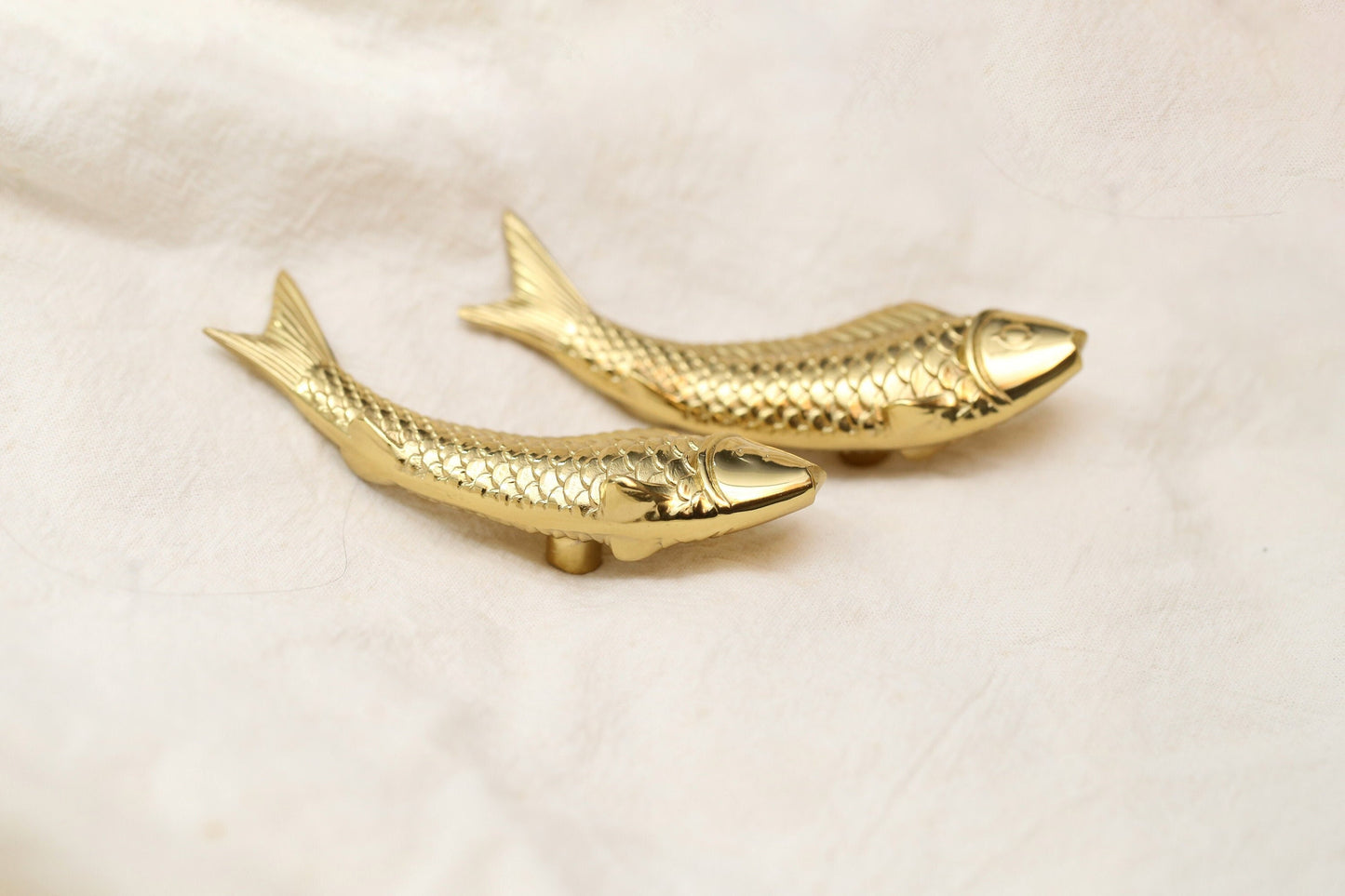 2PCS Golden Note cabinet Knobs, art deco Furniture knobs, diy animal drawer pulls fish knob Wardrobe Cabinet Handle Knob, furniture hardware