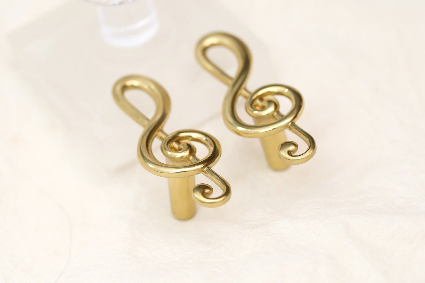 2PCS Golden Note cabinet Knobs, art deco Furniture knobs, diy animal drawer pulls fish knob Wardrobe Cabinet Handle Knob, furniture hardware