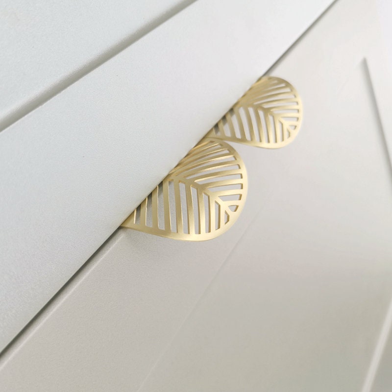 Hidden Brass Knobs Hollow Cabinet Door Handles leaf Dresser Drawer Knobs and Pulls Leaf Kitchen Cupboard Handles Hardware