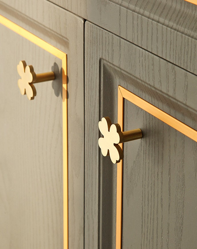 Flower Dresser handle Decor, Clover Brass Cabinet Knobs, Golden Drawer Pull, Wardrobe handle Cabinet Door Pulls Knobs, Furniture hardware