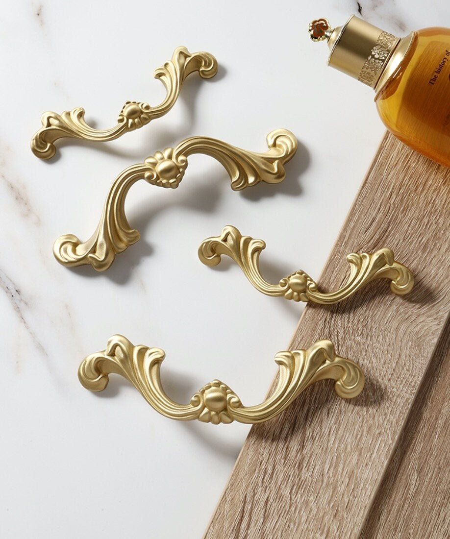 French elegance Cabinet Handles Pull, Pure Brass Door Handles Drawer Pulls Knobs Handles Gold Dresser Knobs handle Wardrobe Cupboard pull