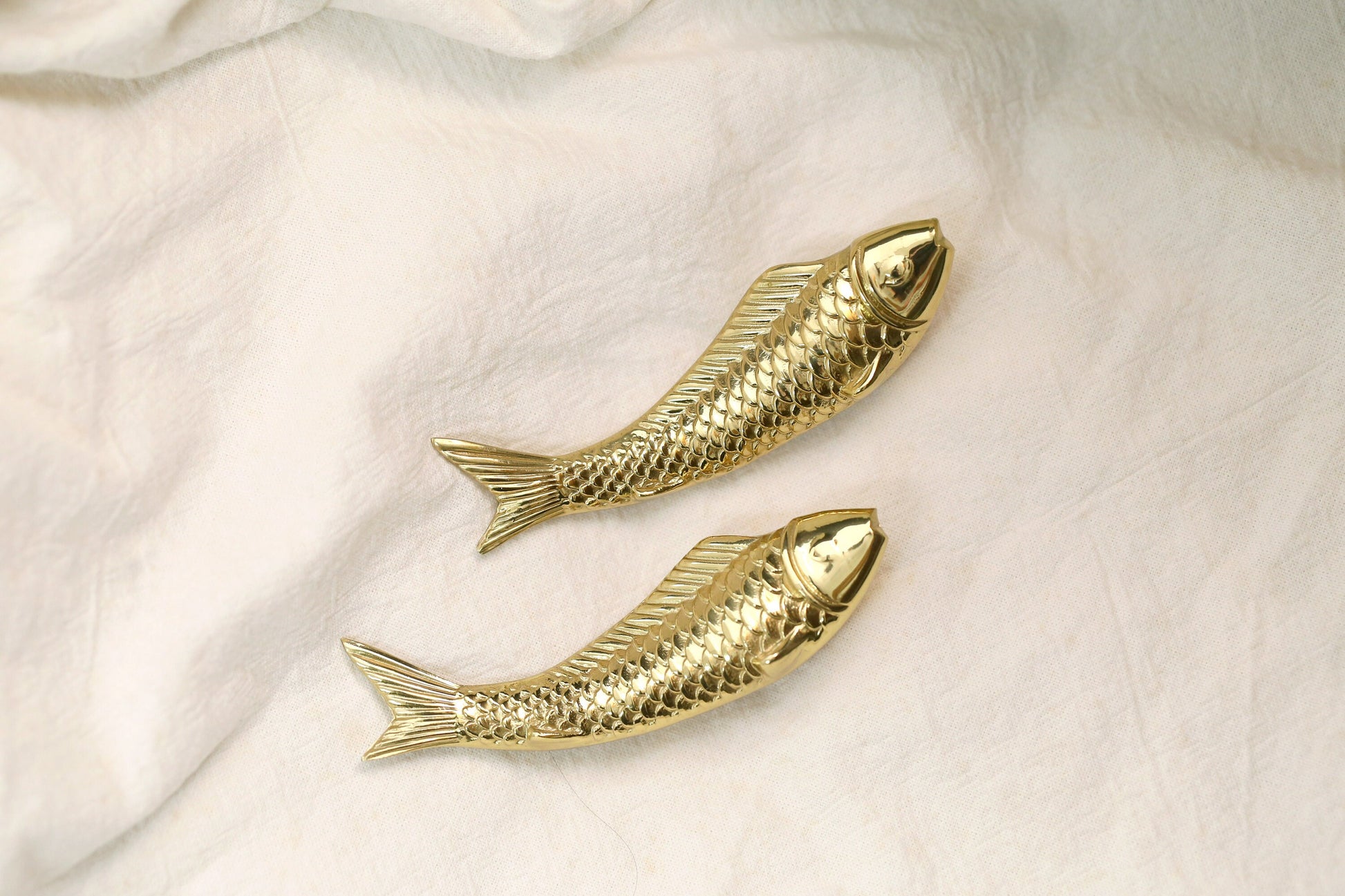 2PCS heart handle cabinet Knobs pull, art deco Furniture knobs, diy animal drawer pulls fish knob Wardrobe Handle Knobs, furniture hardware
