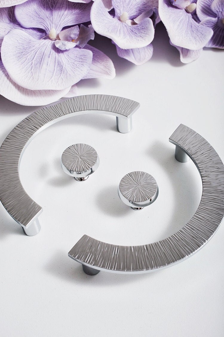 Silver Hammered Cabinet knob, Chrome Drawer Dresser round Knobs handle, Wardrobe Knob, Minimalist Pulls Knobs Handles,Cabinet Hardware